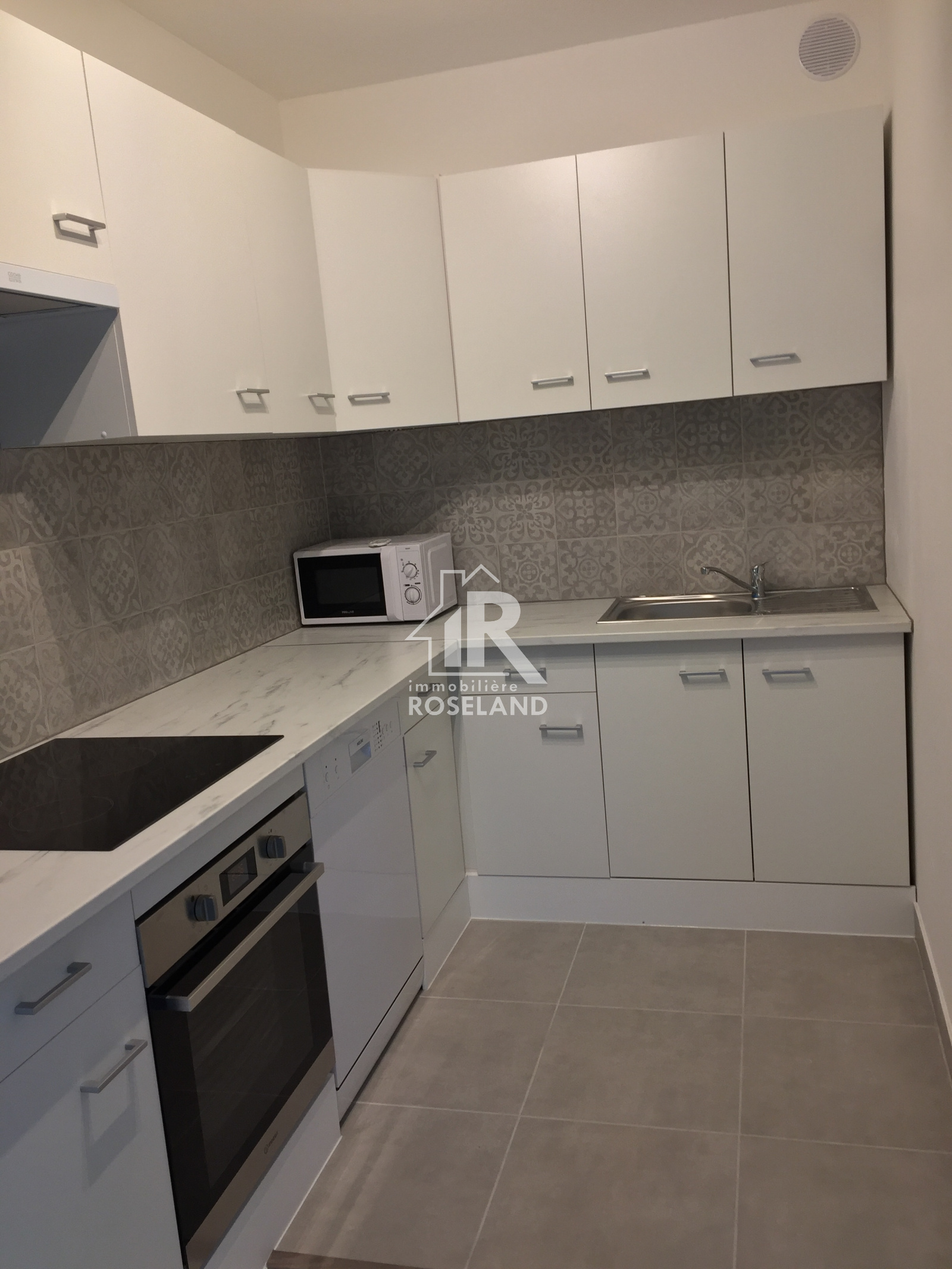Image_, Studio, Nice, ref :202409191