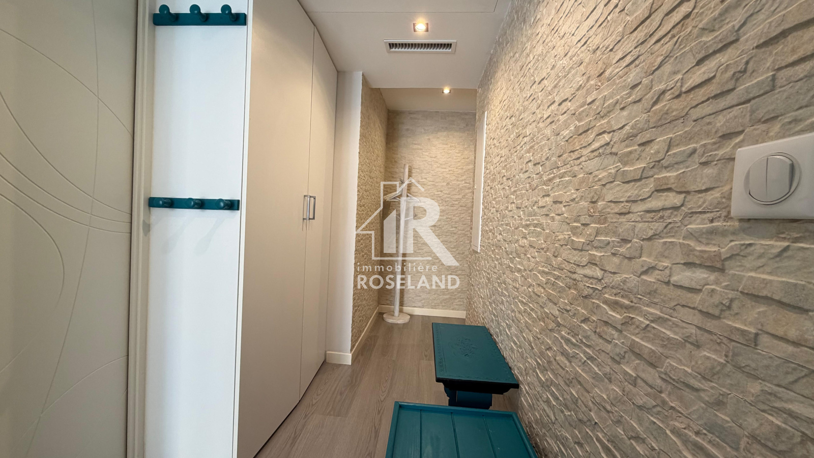 Image_, Studio, Nice, ref :2025-12-17