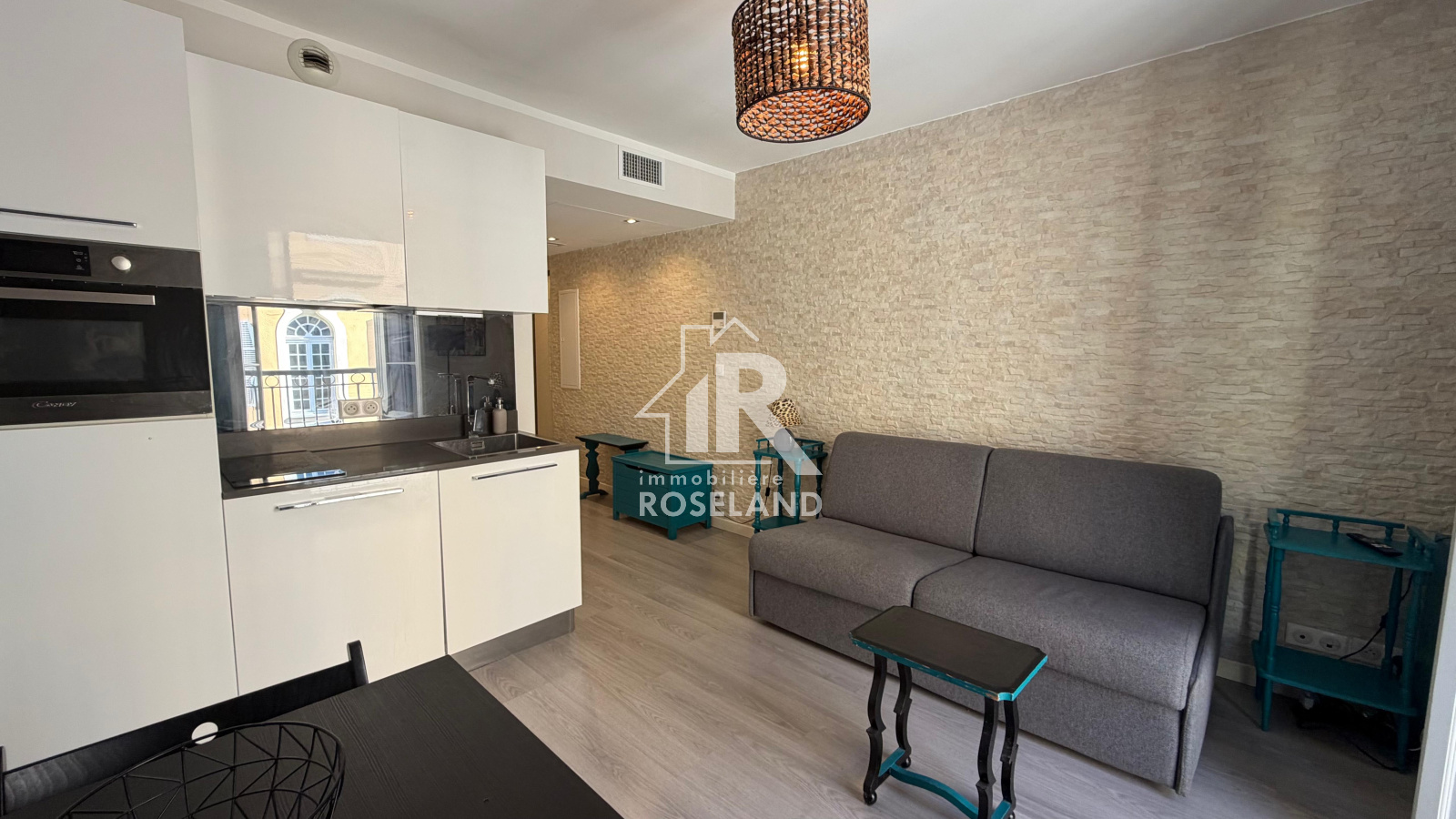 Image_, Studio, Nice, ref :2025-12-17