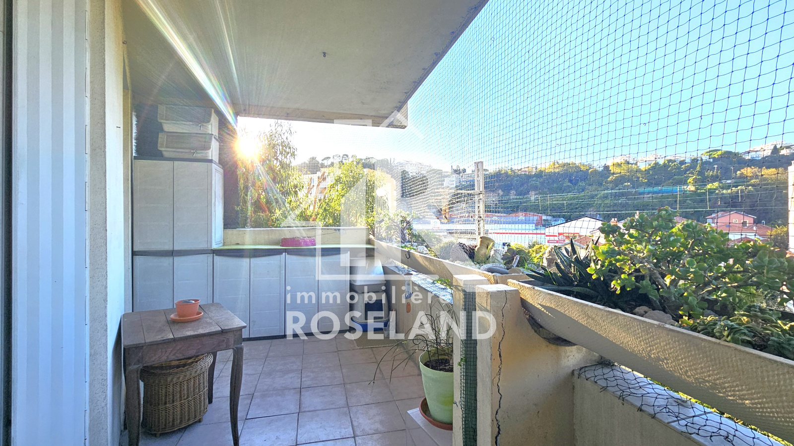 Image_, Studio, Nice, ref :VST730005939